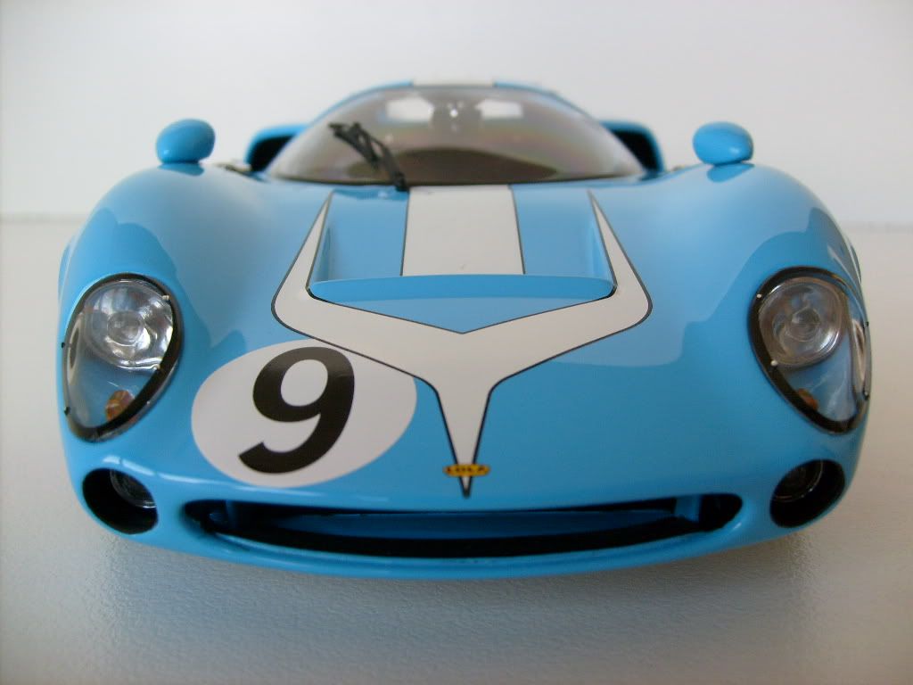 1/18 LOLA CHEVROLET T70 MK3 1968 SEBRING - EXOTO
